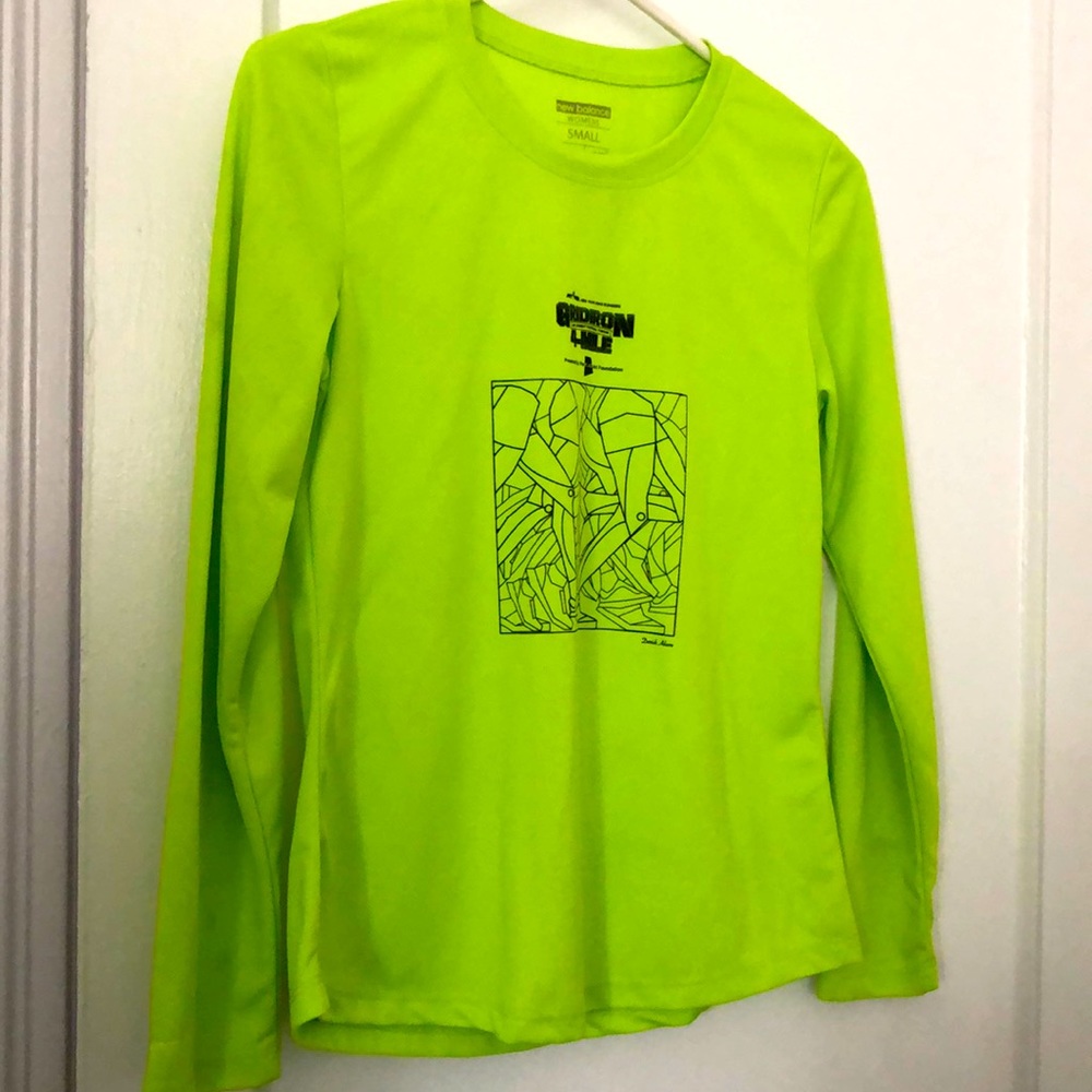 New balance green women’s long sleeve quick drying shirt